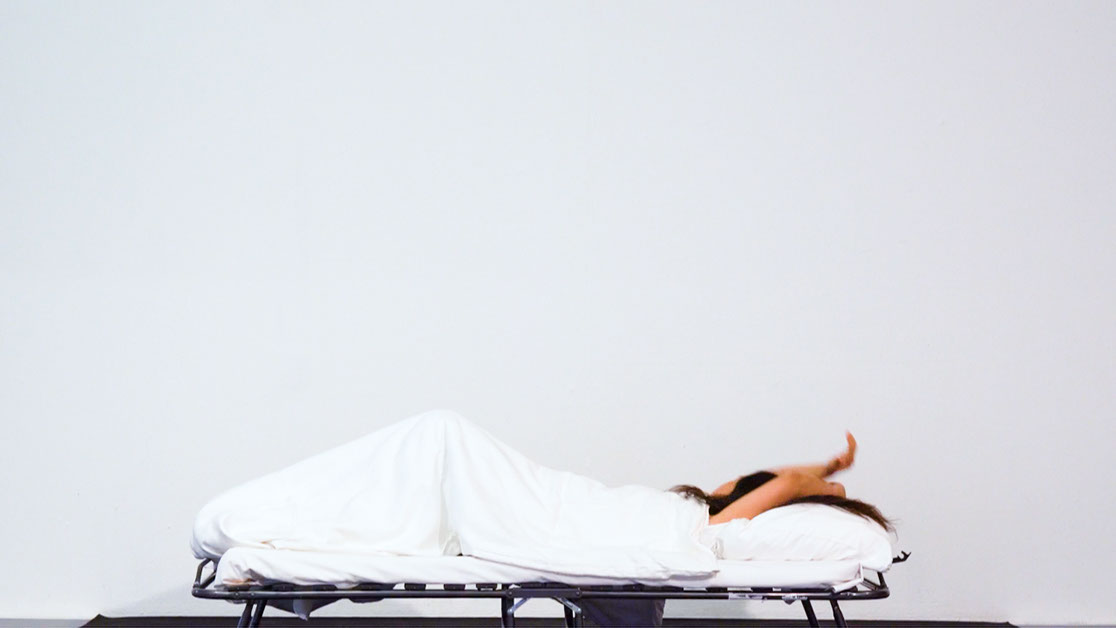 40 performer have been sleeping from 7 p.m. to 11 p.m. Blaue-Nacht-Art Competition 2009&nbsp; Nürnberg, Germany