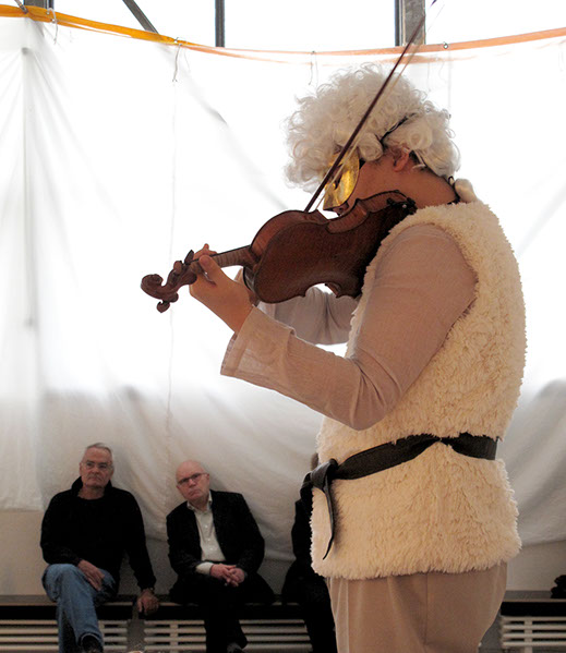 Violin: Young Seo Kim