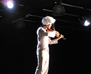 Violin: Jiae Park, Hwa-pyung Yoo FFT Theater Düsseldorf, Germany