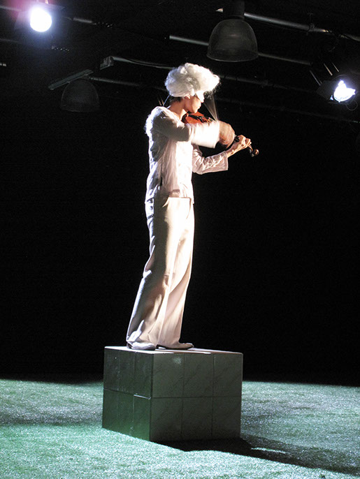 Violin: Jiae Park, Hwa-pyung Yoo FFT Theater Düsseldorf, Germany