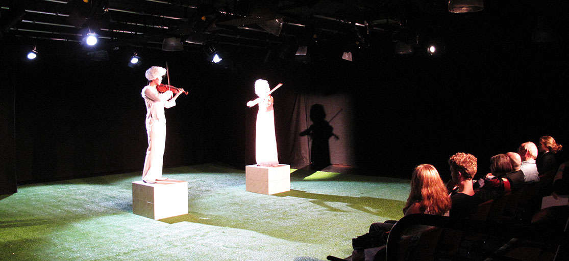 Violin: Jiae Park, Hwa-pyung Yoo FFT Theater Düsseldorf, Germany