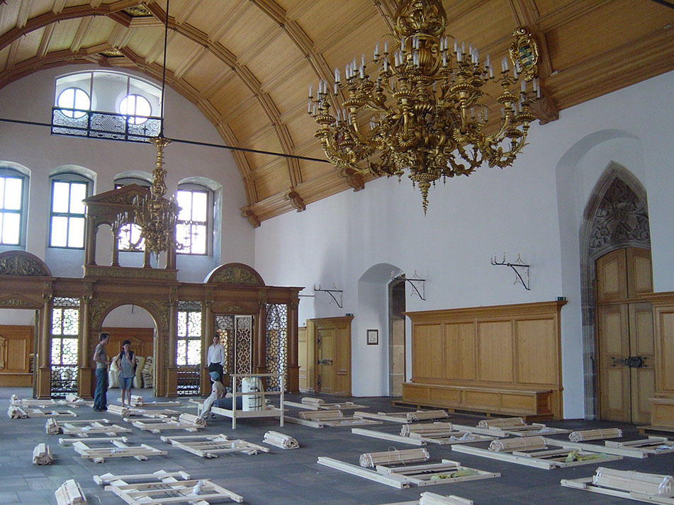 40 performer have been sleeping from 7 p.m. to 11 p.m. Blaue-Nacht-Art Competition 2009&nbsp; Nürnberg, Germany