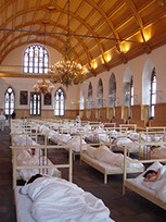 40 performer have been sleeping from 7 p.m. to 11 p.m. Blaue-Nacht-Art Competition 2009  Nürnberg, Germany
