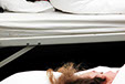 8 performer have been sleeping, 8 freiwillige Performerinnen/Performer schlafen 4 Stunden 5 Minuten lang bei der "GROSSE 2013".