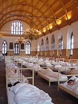 40 performer have been sleeping from 7 p.m. to 11 p.m. Blaue-Nacht-Art Competition 2009  Nürnberg, Germany